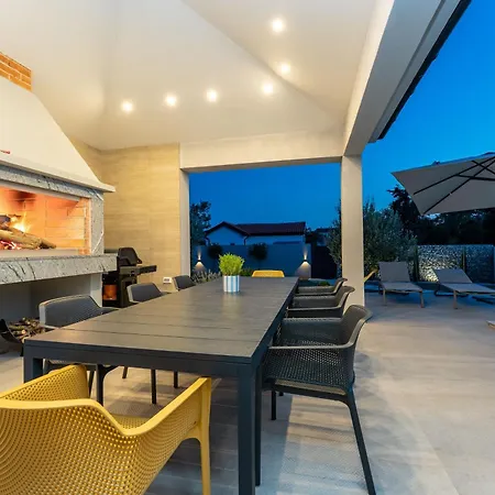 Nolena By Adriatic Luxury *